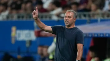 صراع داخلي.. برشلونة يعيش أزمة حادة بعد وصول هانز فليك وآثارها على الفريق